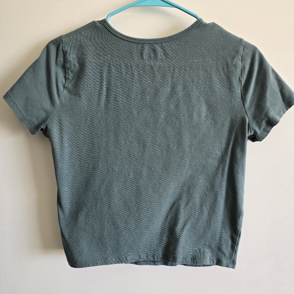 Crop Top - Picture 2 of 3